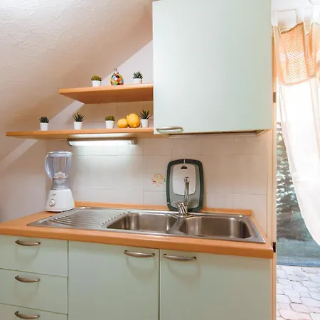 Apartment Sea La Vie, 5 Minuti Dalla Cinta *